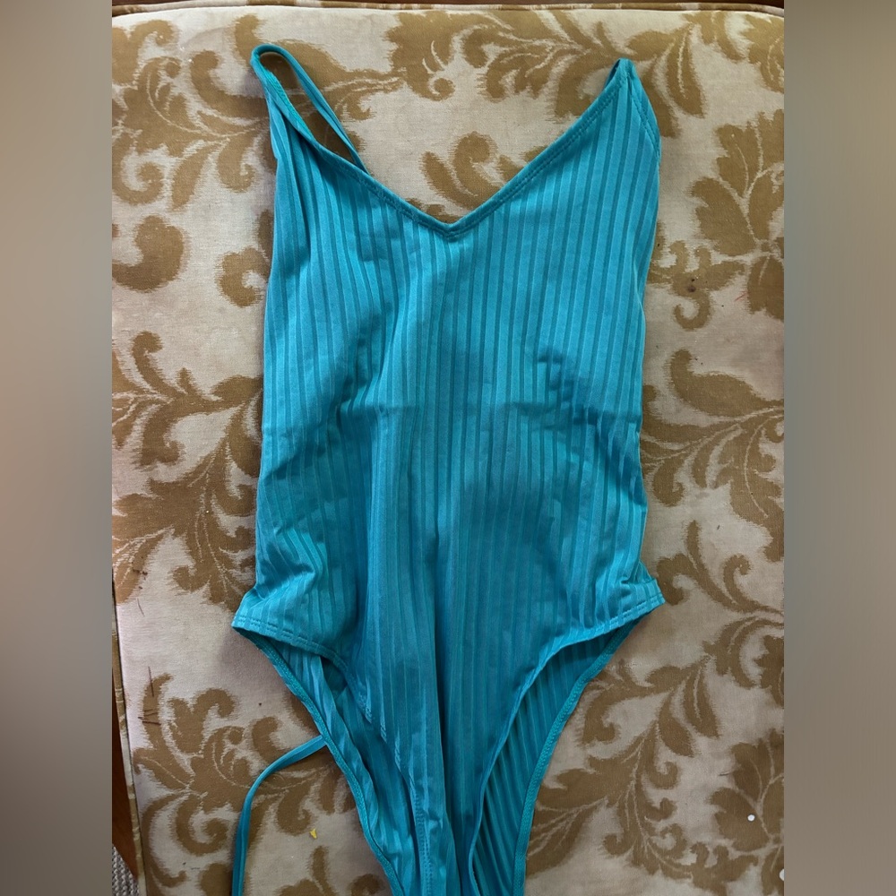 Bathing suit